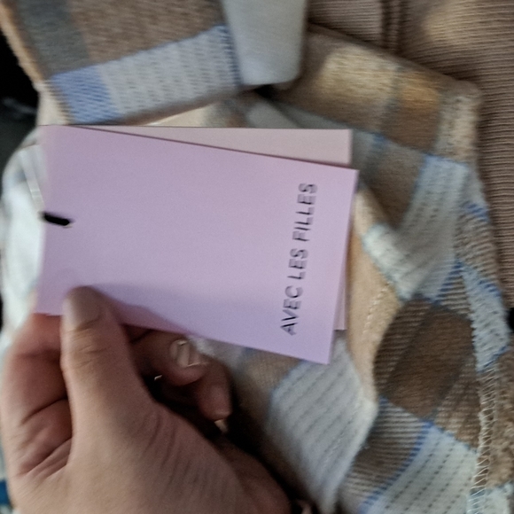 NWT AVEC LES FILES PLAID FLANNEL  SHACKET SIZE SMALL - Picture 2 of 4